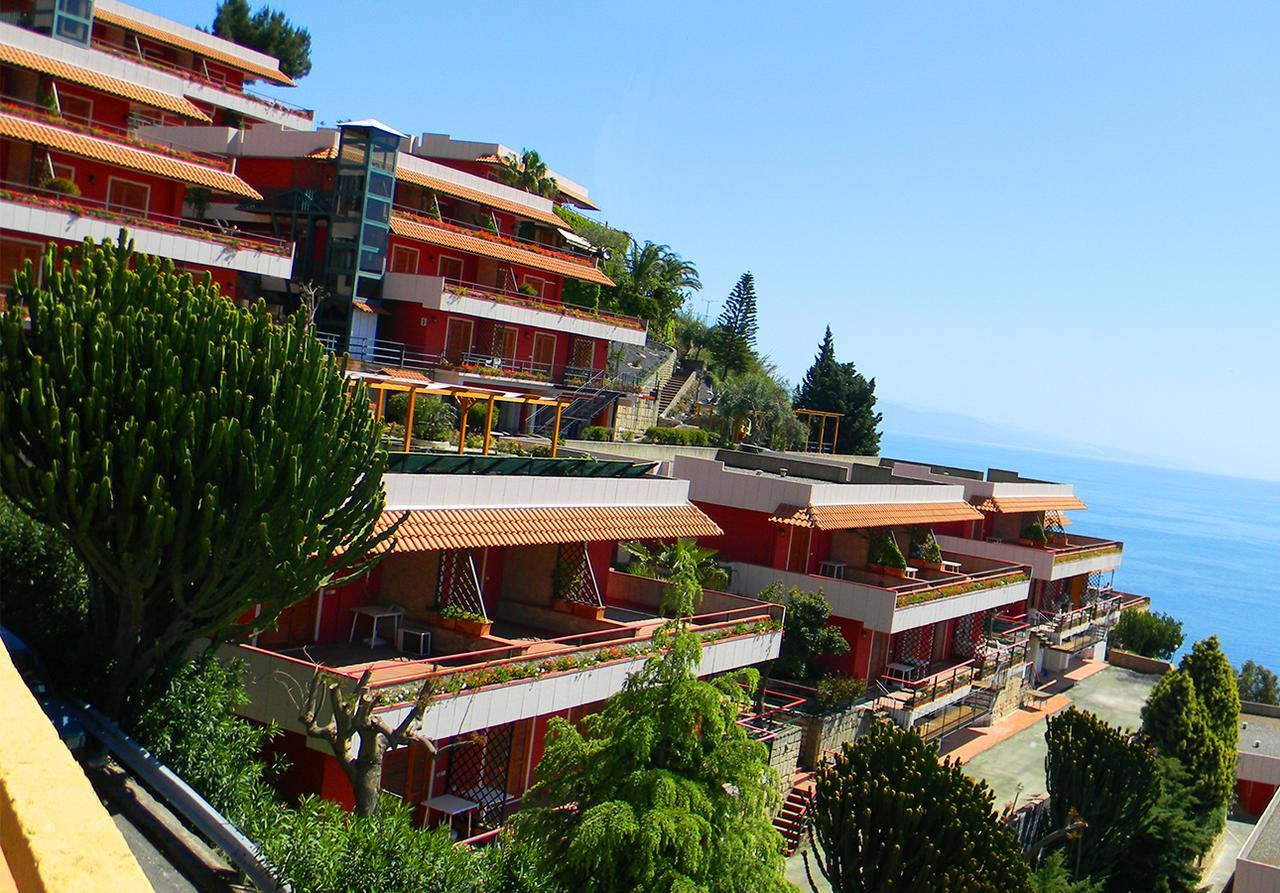 Residence Letojanni Taormina Exterior photo